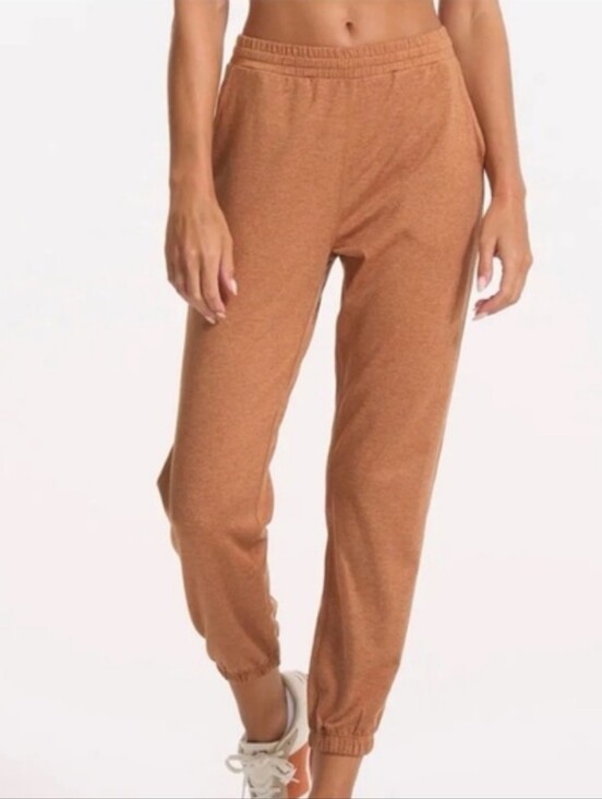 Vuori Pants - Vuori Boyfriend Joggers Brown EUC